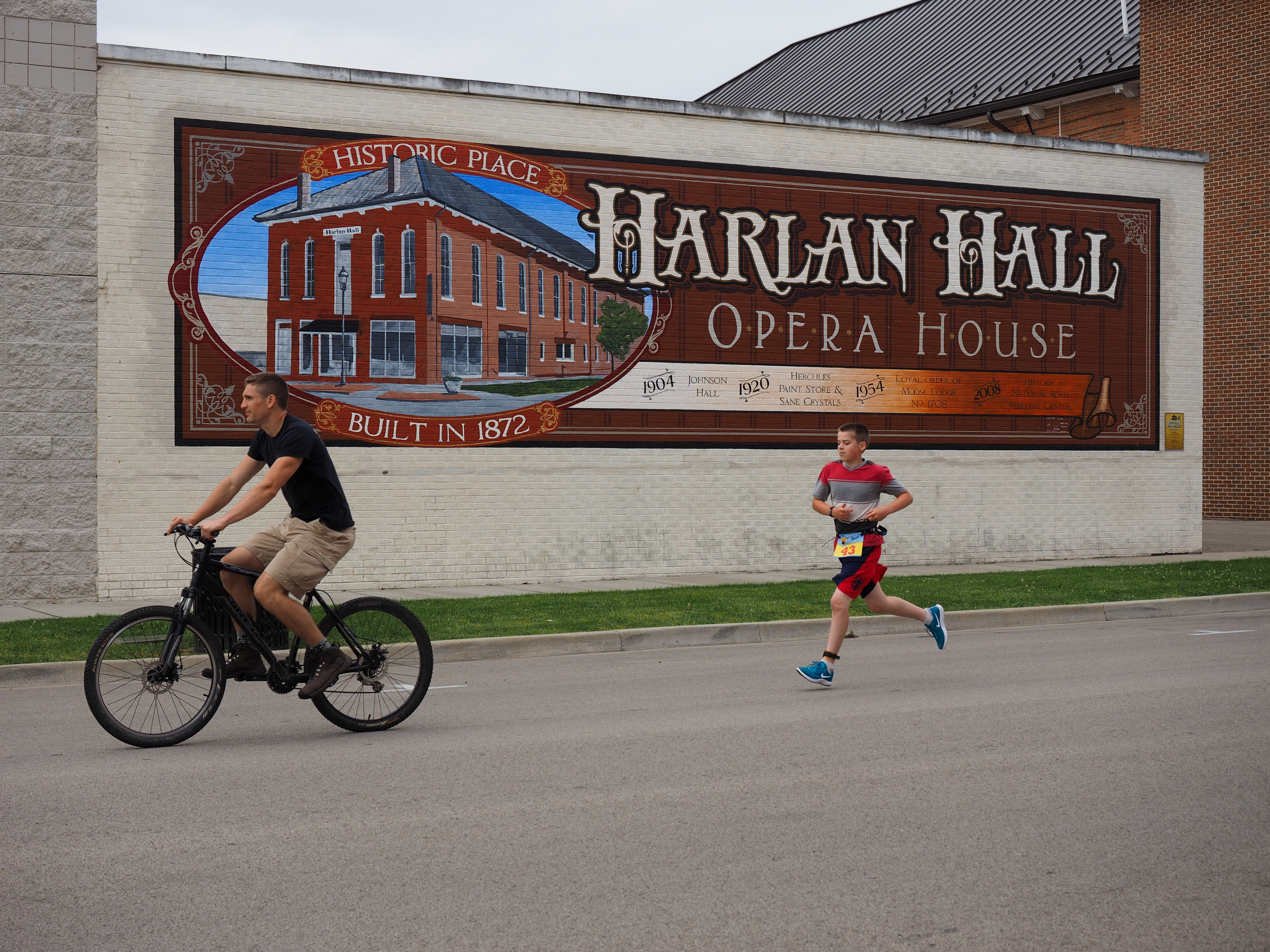 Downstate Illinois Road Trip Roundup - Spring and Summer Events